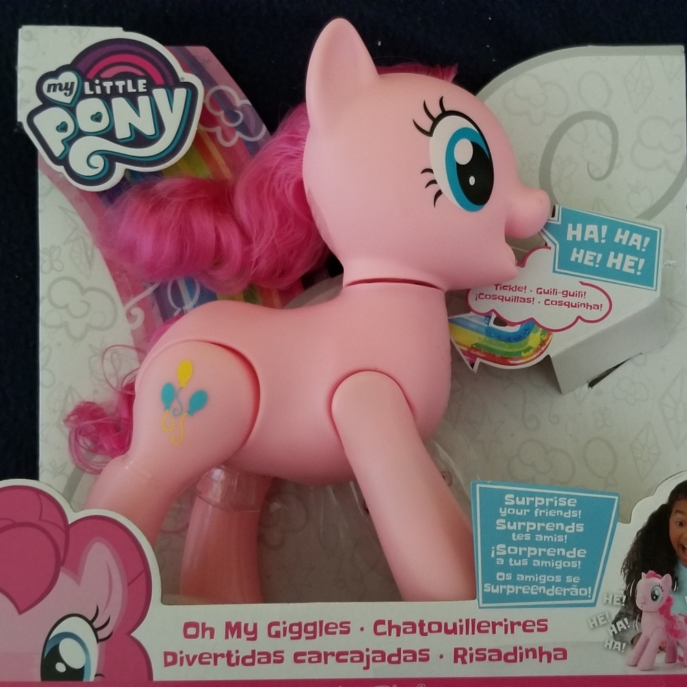 Oh My Giggles Pinkie Pie Pony/Frozen Microphone